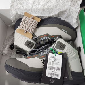 코오롱스포츠 트레킹화 등산화