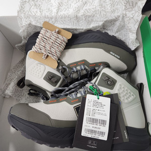 코오롱스포츠 트레킹화 등산화