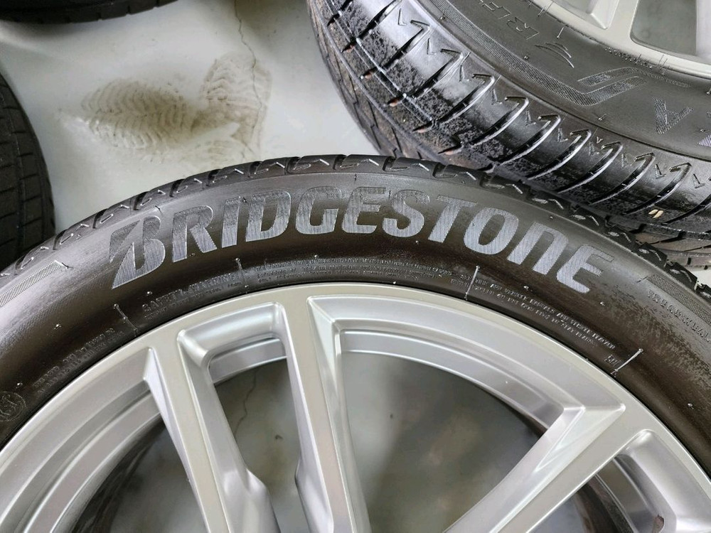 정품 BMW X3 X4 임판 19인치 휠타이어 이미지