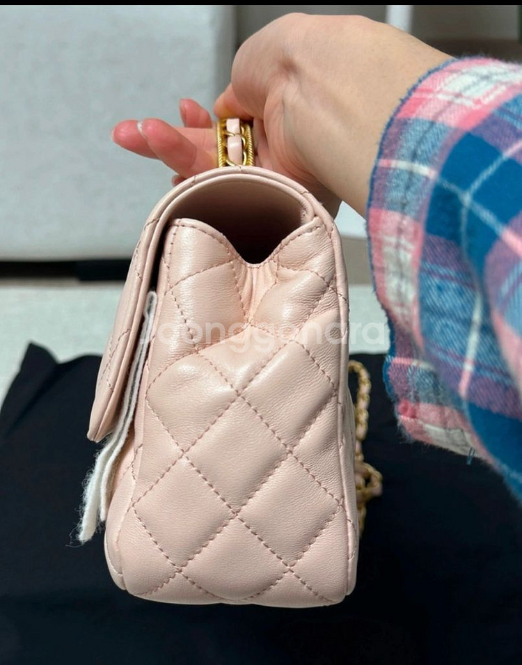 샤넬 시즌백 베이비핑크 탑핸들 백 24년 시즌 백--1
