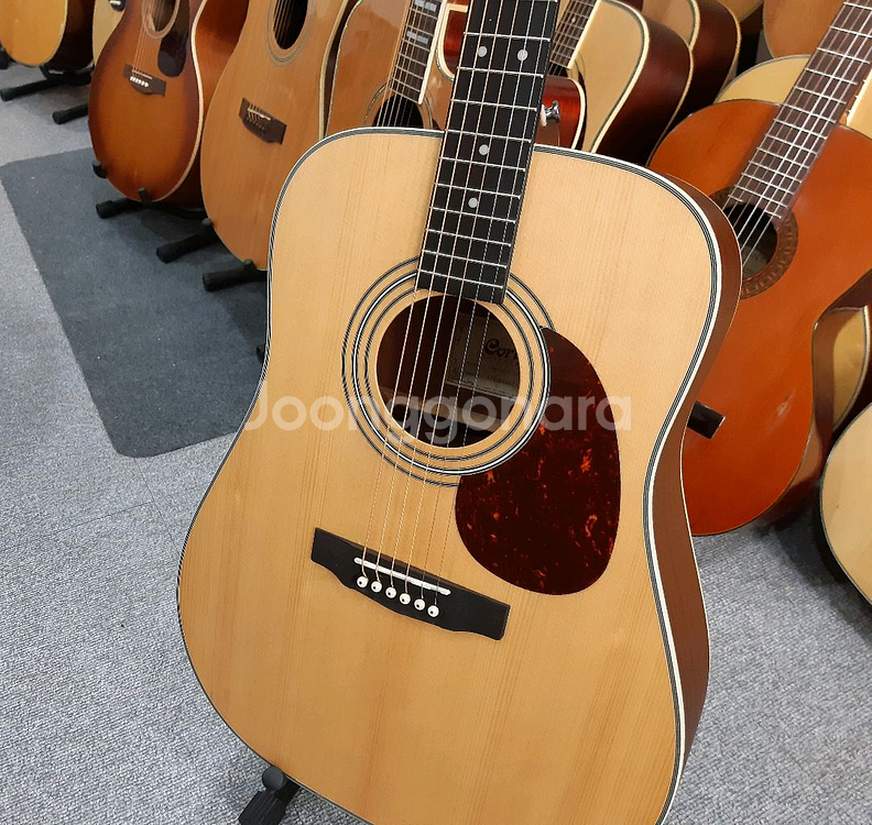 콜트 어쿠스틱 통기타 어스 70 탑솔--0