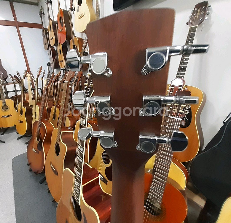 콜트 어쿠스틱 통기타 어스 70 탑솔--4