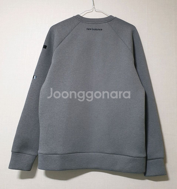 뉴발란스 긴팔티 S사이즈--1
