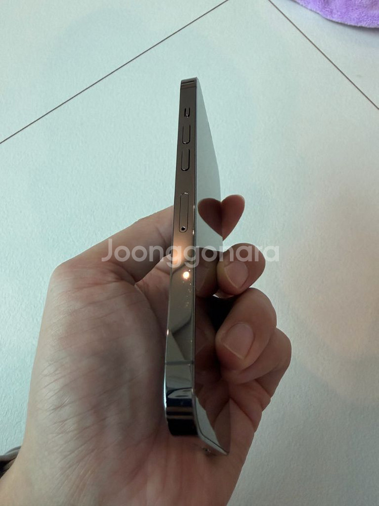아이폰13프로 256g 그래파이트 팝니다--1