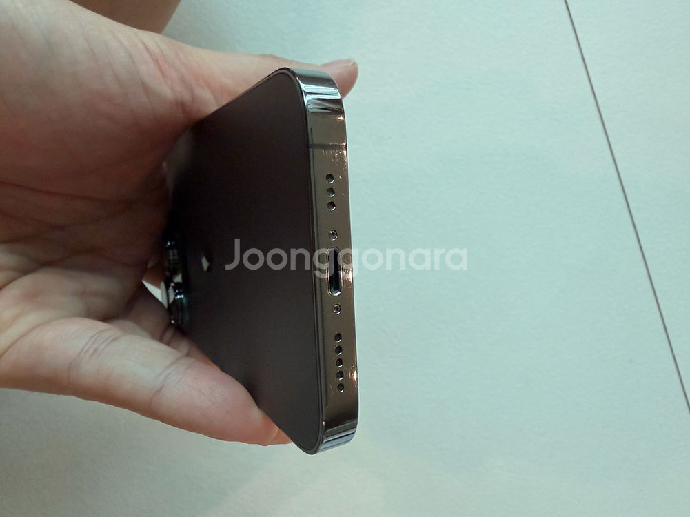 아이폰13프로 256g 그래파이트 팝니다--4