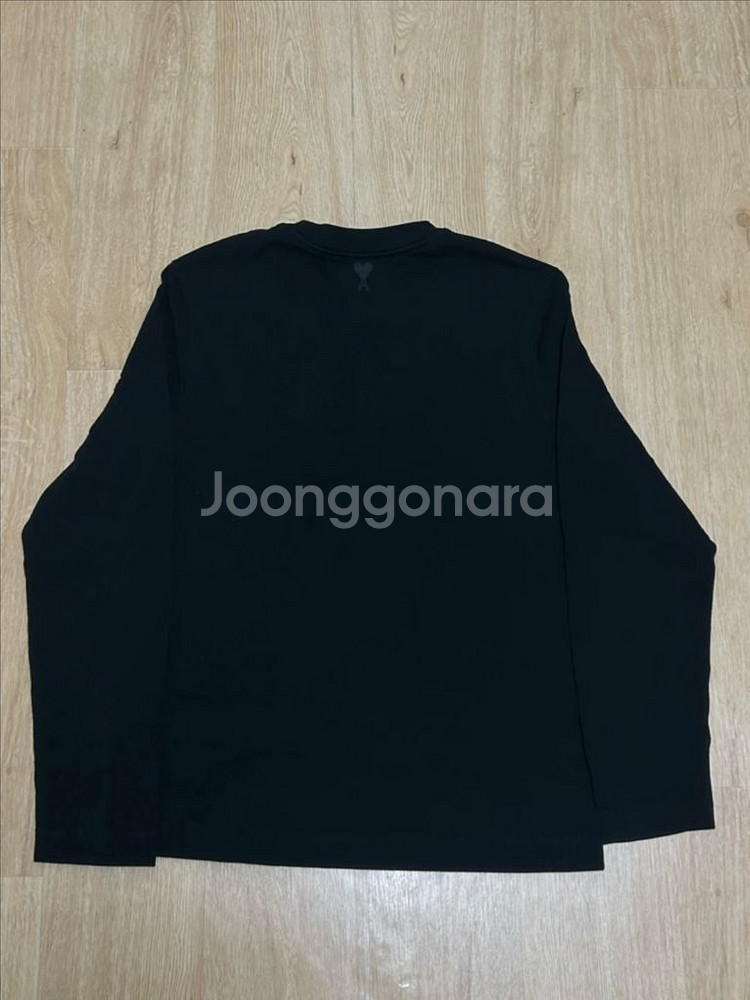 아미 남여공용 블랙 로고 긴팔티셔츠/ UTS224.72--1