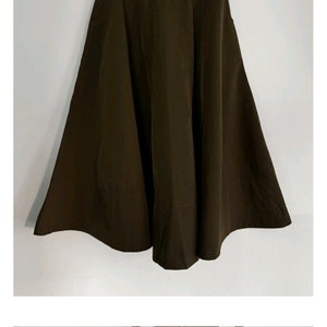 에드투 플레어스커트(새상품)