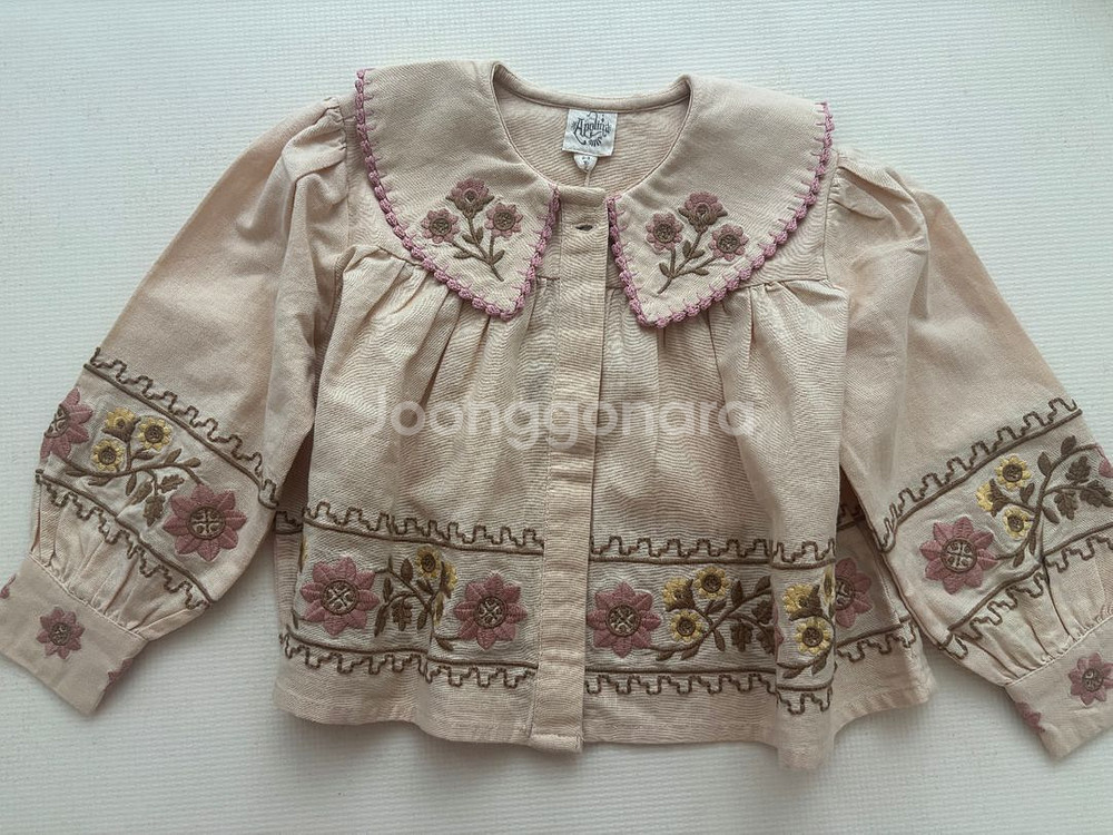 아폴리나 칼로타 2-3--0