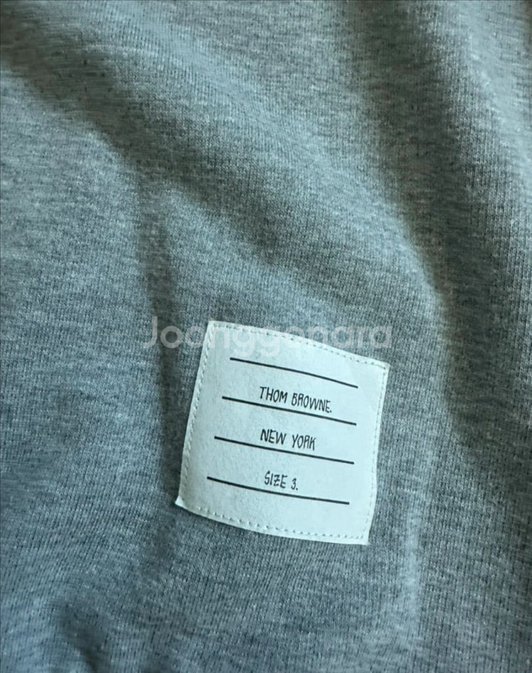 톰브라운 사선완장 맨투맨--1