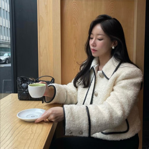 아상 노엘 부클라이닝 자켓 거의새상품