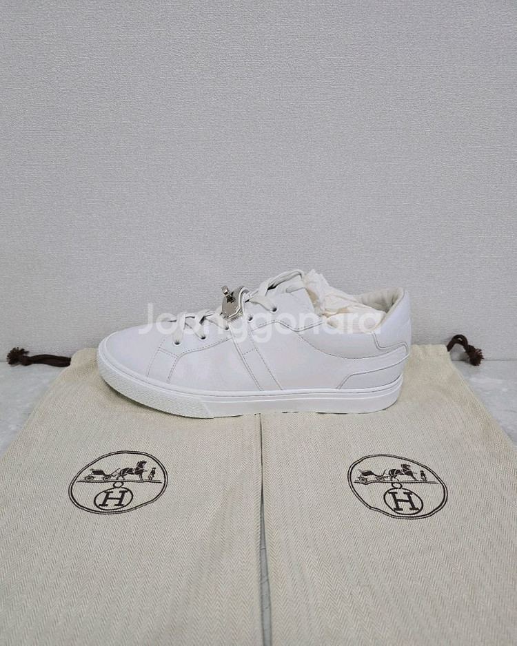 에르메스 켈리데이 스니커즈 40.5사이즈 255 260--0