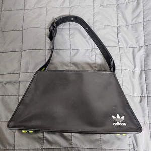 아디다스 미니백