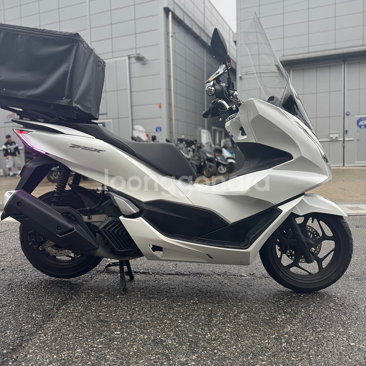 혼다 pcx125 21년식 2만8천km 배달셋팅 판매--1