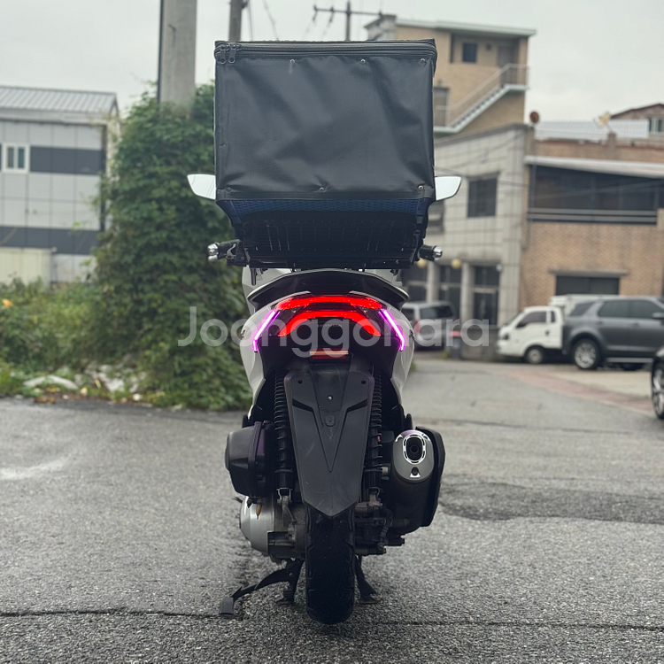 혼다 pcx125 21년식 2만8천km 배달셋팅 판매--3