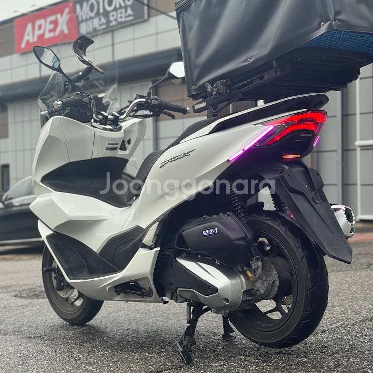 혼다 pcx125 21년식 2만8천km 배달셋팅 판매--4