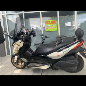 엑스맥스300 20년식 xmax300