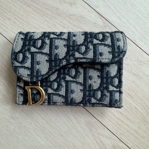 디올 섀들 카드지갑