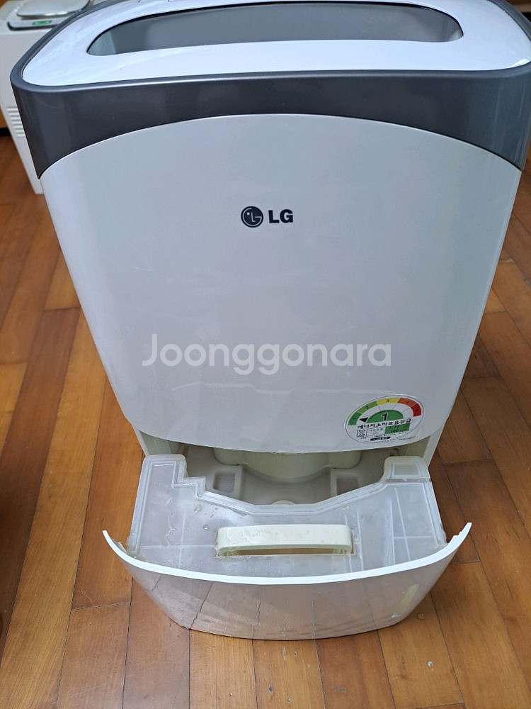 LG 10리터 대용량 제습기--1