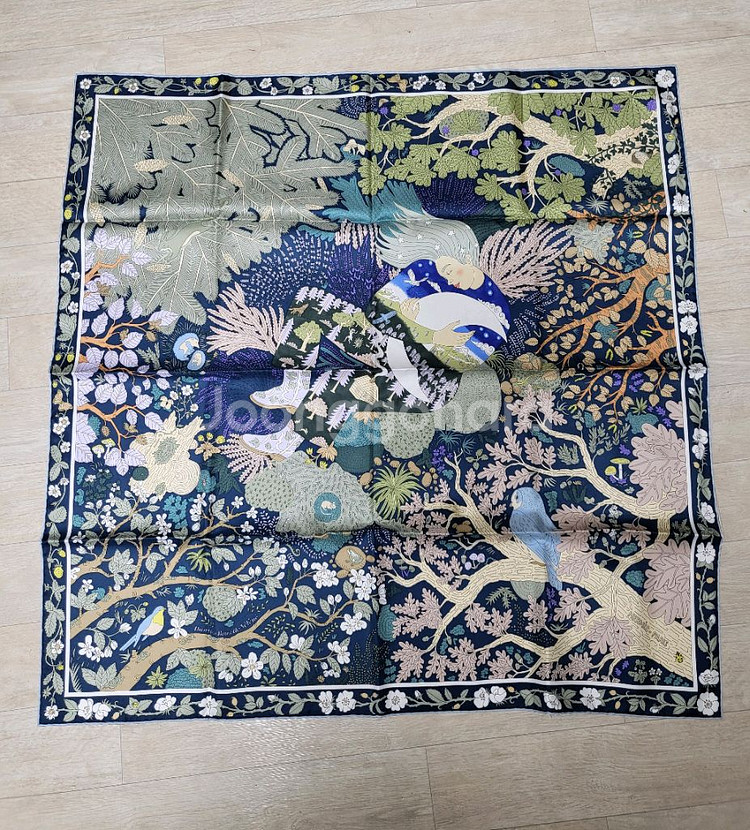 에르메스 까레 스카프 Dans les Bras de--3