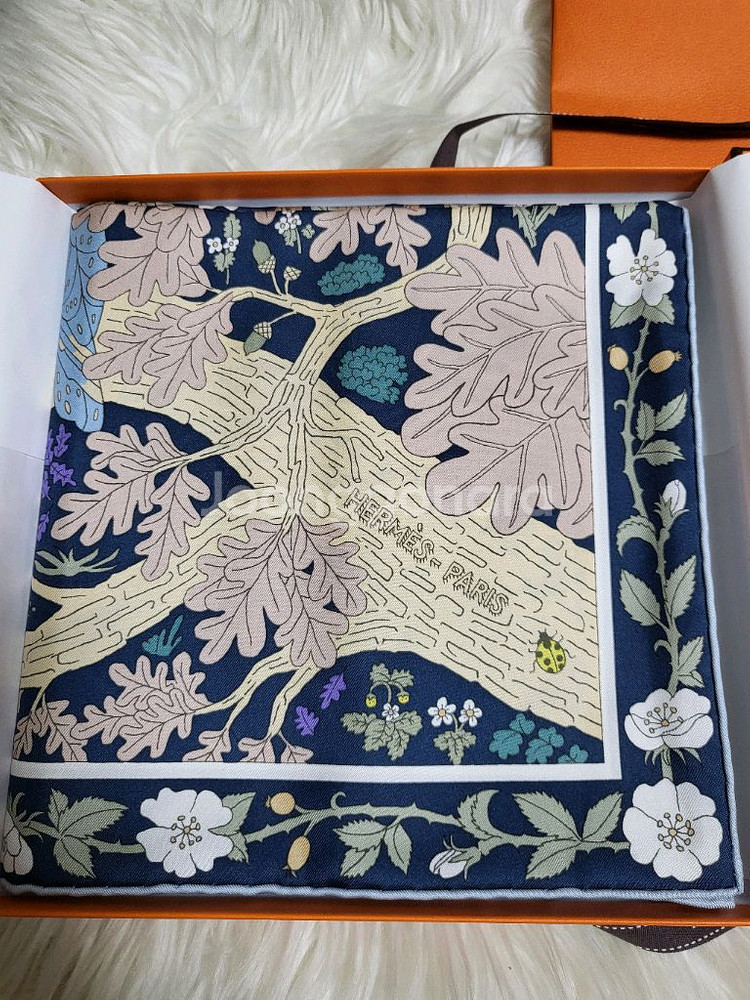 에르메스 까레 스카프 Dans les Bras de--2