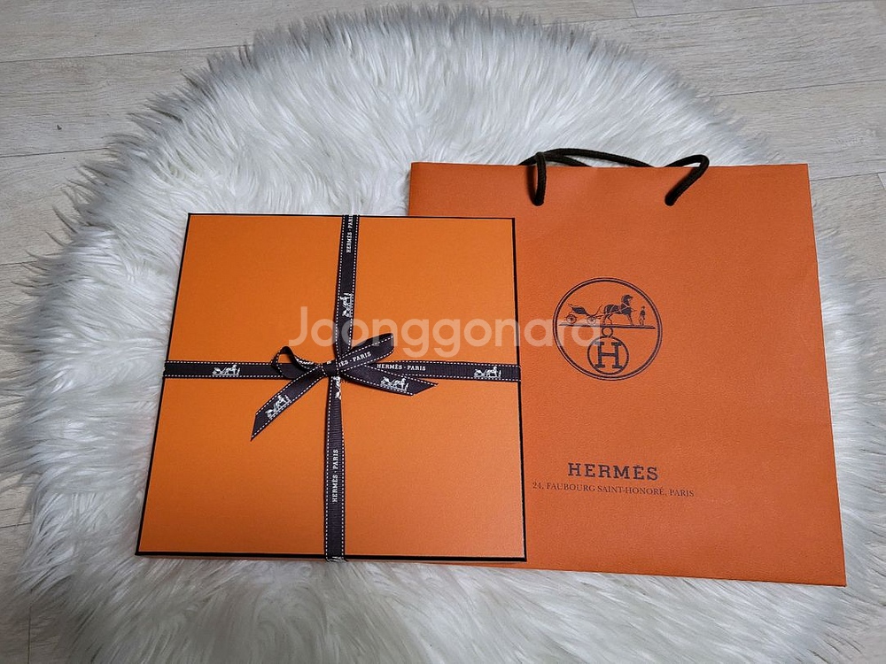 에르메스 까레 스카프 Dans les Bras de--6