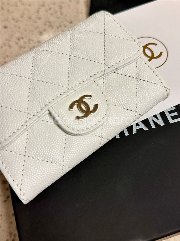 샤넬 클똑 화이트 새상품(정품)--1