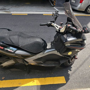 아프릴리아 srv850 15년식 아크라 판매합니다