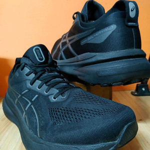 아식스 젤 카야노31 카본(US11사이즈285)