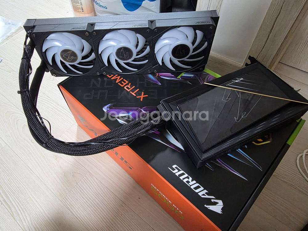 aorus rtx 5090 xtreme 워터포스--0