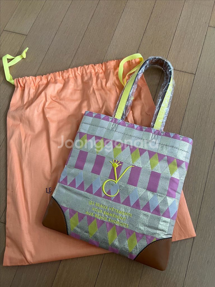 코스모폴리탄줄라이 토트백--0