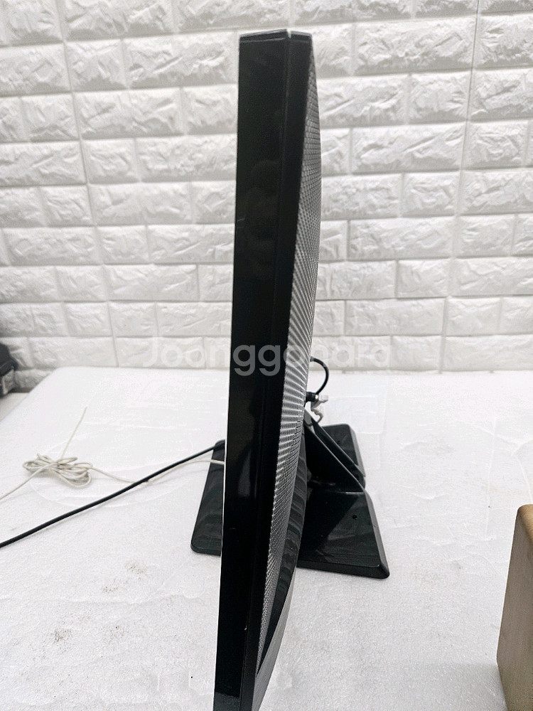 ,LG 27인치 LED TV 입니다--2