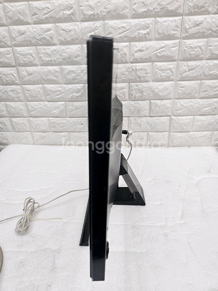 삼성 27인치 LED 모니터 입니다--2