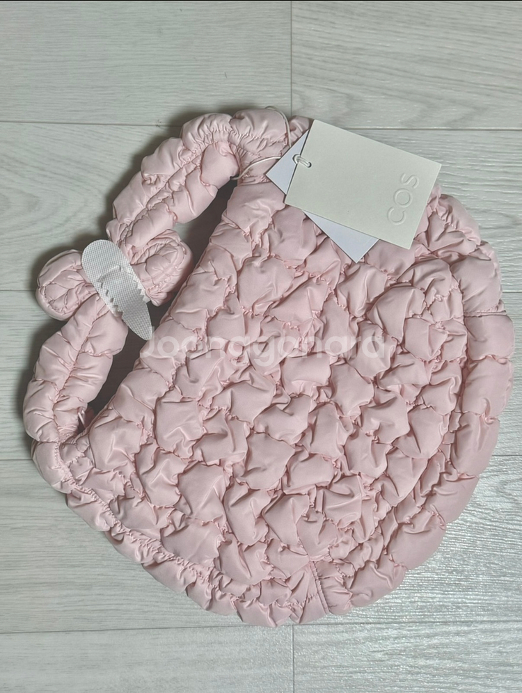 COS 코스 퀼티드 미니 라이트핑크--1