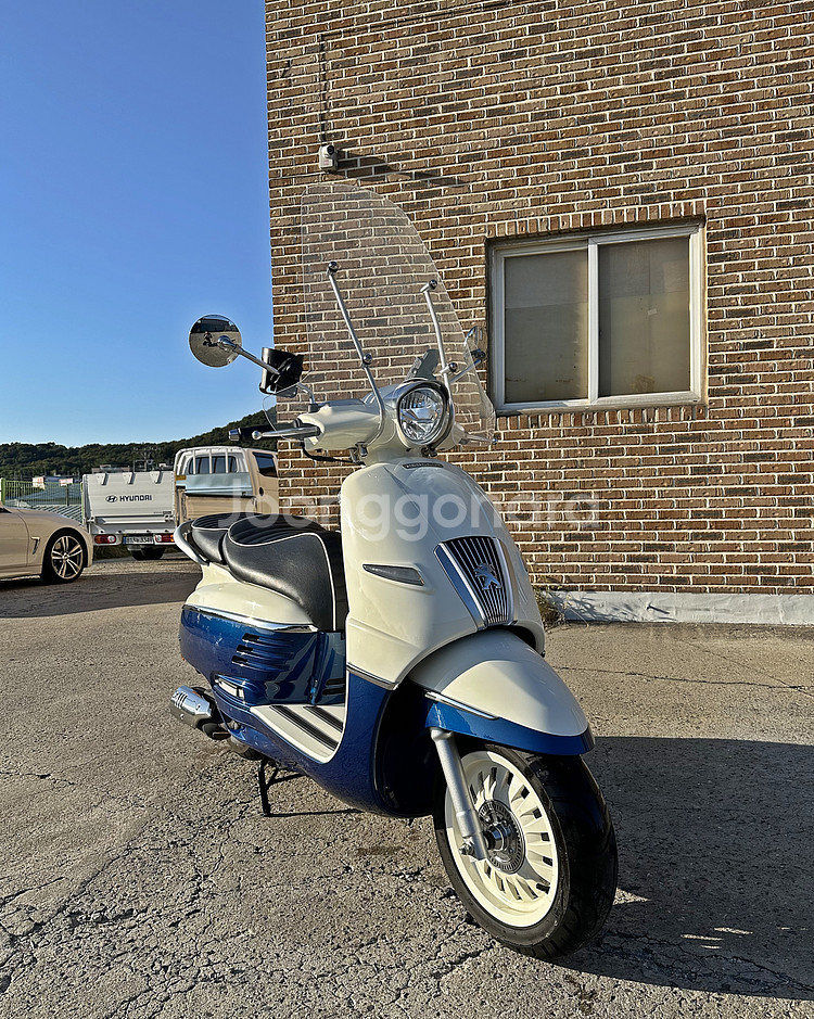 푸조 장고125/2023년식/2천KM/A급판매합니다.--0