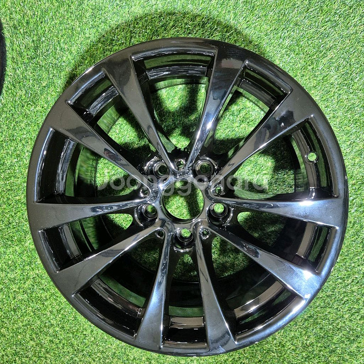 BMW f바디 3gt 17인치 순정 블랙크롬 휠--3