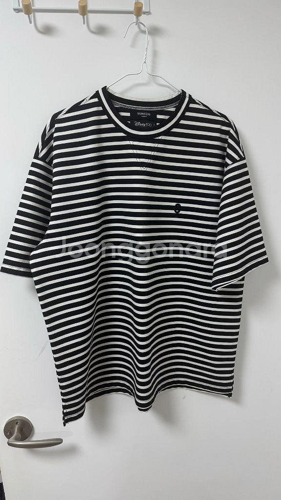 [48] 송지오옴므 디즈니 100주년 스트라이프 티셔츠--2