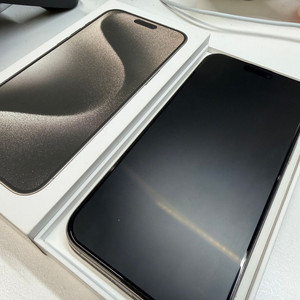 아이폰15프로맥스 1T 판매합니다.