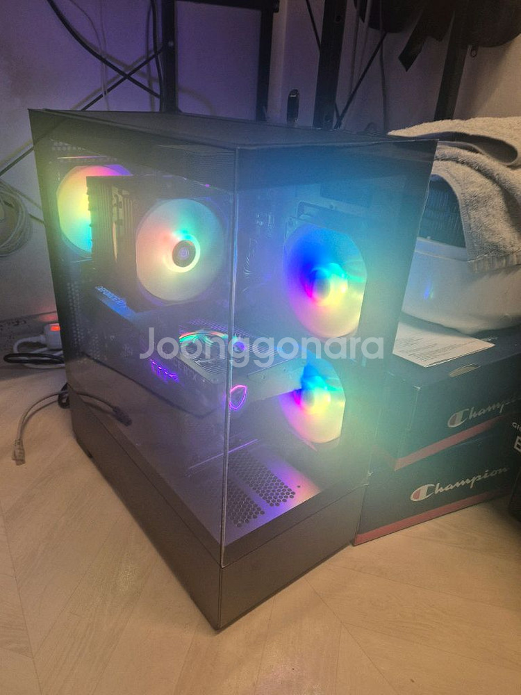 라이젠7800X3D RTX5070 게이밍 블랙 본체--0