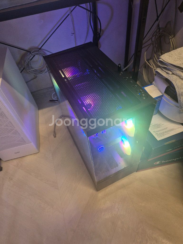 라이젠7800X3D RTX5070 게이밍 블랙 본체--3