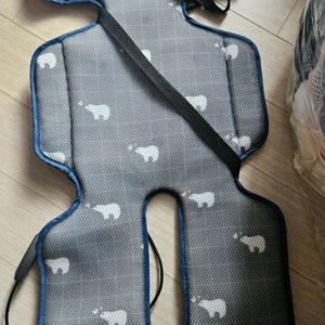 폴레드 통풍시트