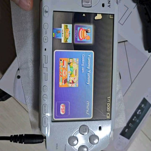 박스풀/새제품 PSP3006 화이트 16기가+새것파우치