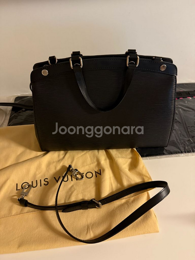 루이비통 에피(에삐) 브레아MM 토트백--0