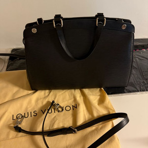 루이비통 에피(에삐) 브레아MM 토트백
