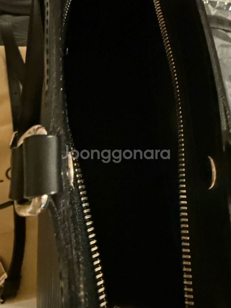 루이비통 에피(에삐) 브레아MM 토트백--4