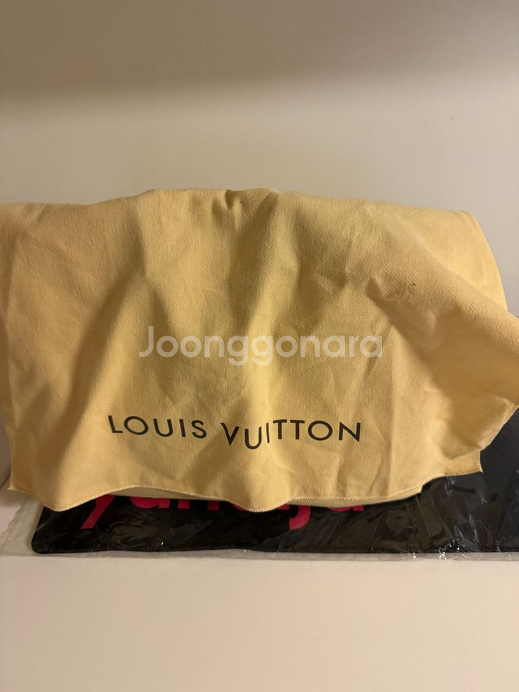 루이비통 에피(에삐) 브레아MM 토트백--6