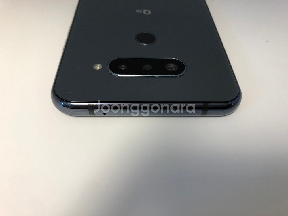 LG Q70 블랙 깔끔 기기 판매(91897)--3