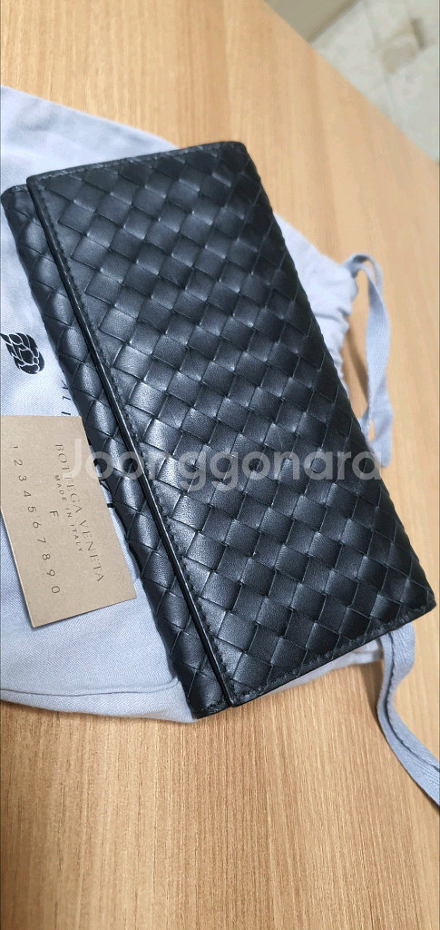 보테가베네타 장지갑 새상품급 정품(감정O)디올구찌프라다--1