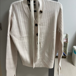 타임 브이넥 타이 니트(90)