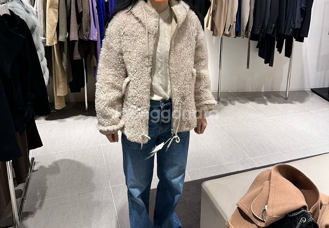 한섬 여성 양털 무스탕 판매합니다(55사이즈감)--8