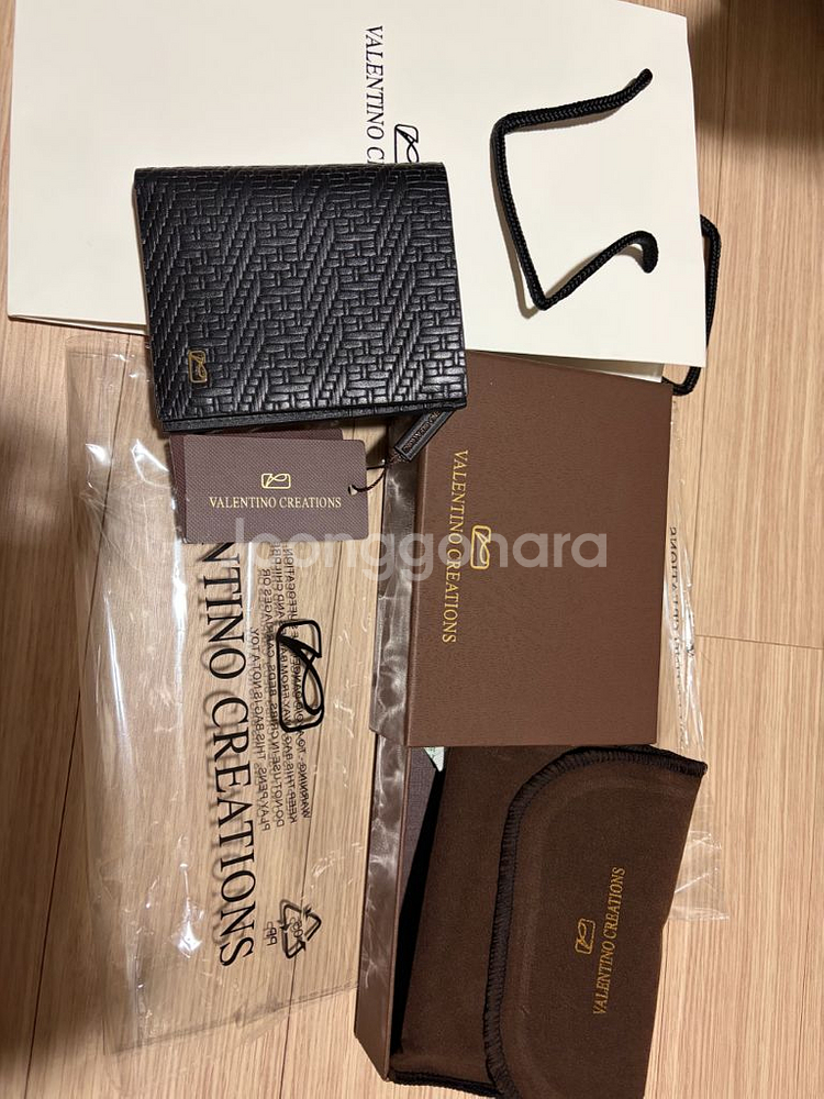 발렌티노 크레아시옹 남성 반지갑 블랙 (새제품)--0